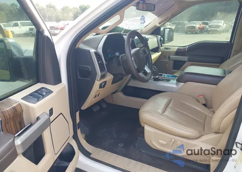 2018 Ford F-150 Lariat z USA, uszkodzony, nr VIN 1FTEW1EG0JFA13281